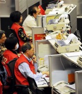 Traders on Hong Kong Exchange
