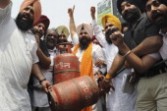 Indian protestors object to fuel price hikes